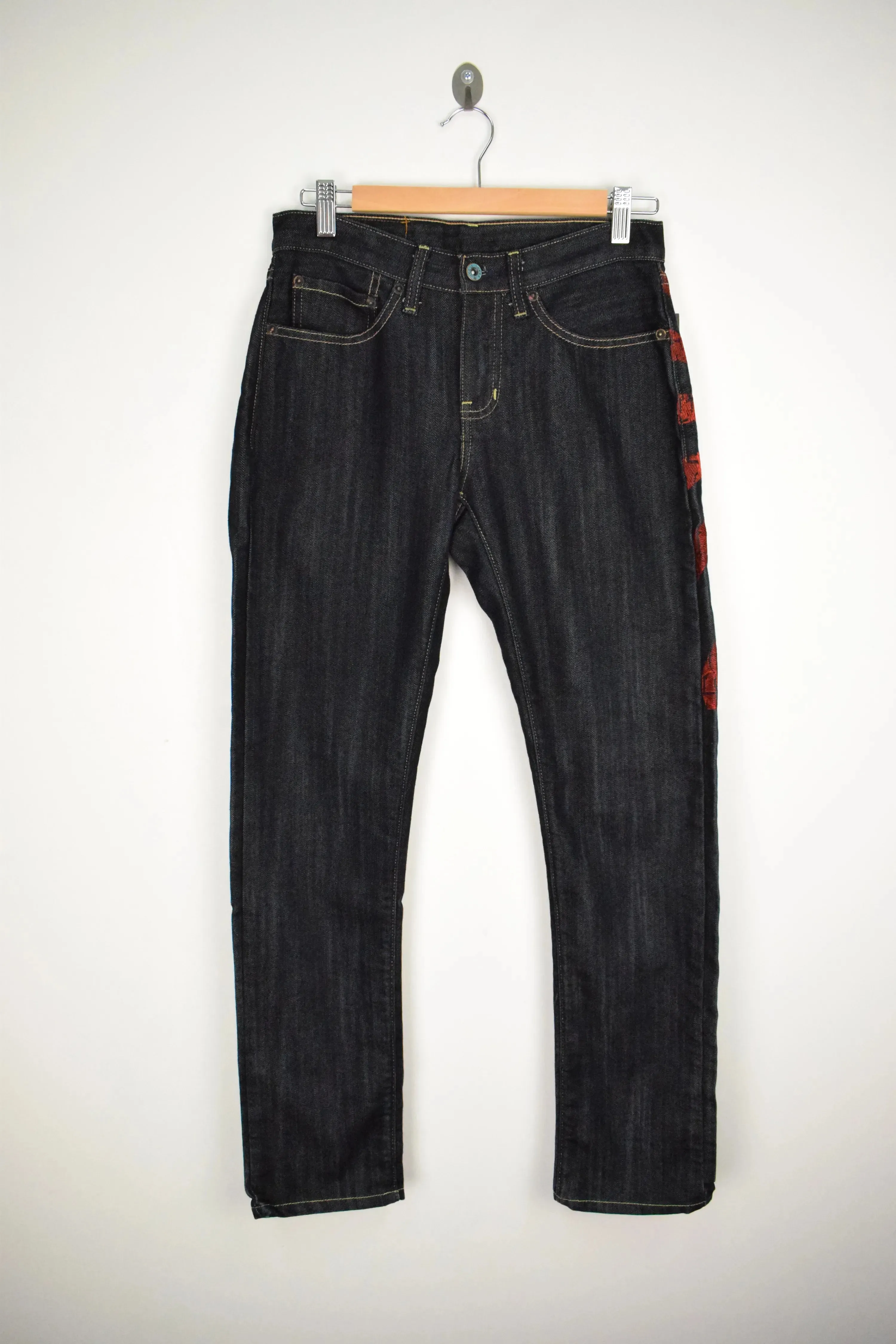 Modern Sugoi Jeans Embroidered Jeans (28)