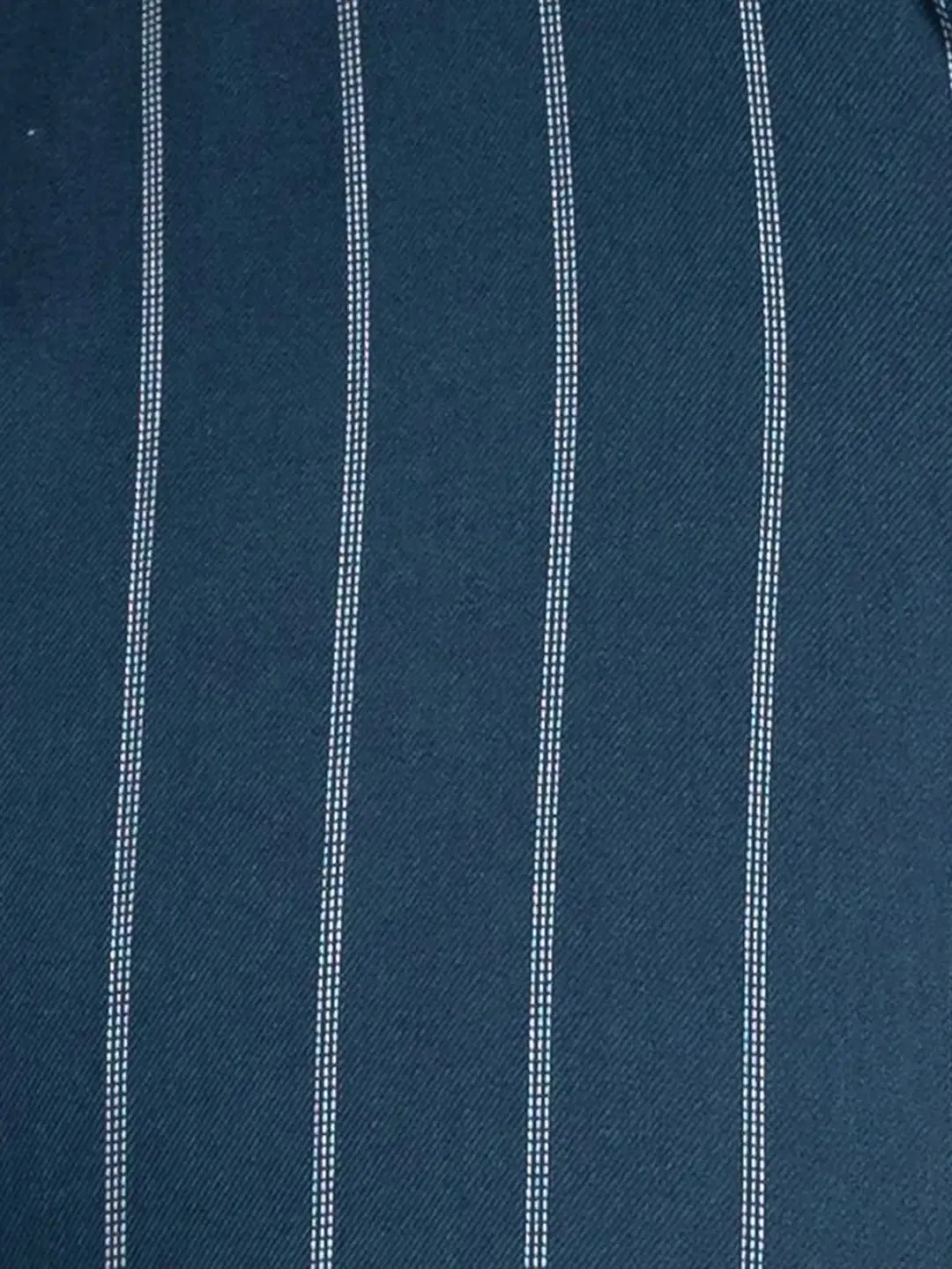 Park Avenue Men Blue Slim Fit Cotton Shirts