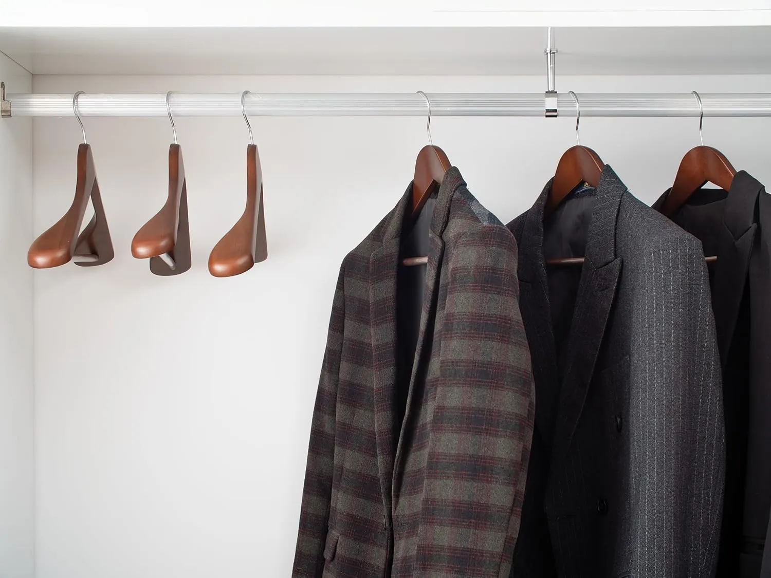 StorageWorks Extra Wide Shoulder Wood Coat Hanger for Coats, Shirts