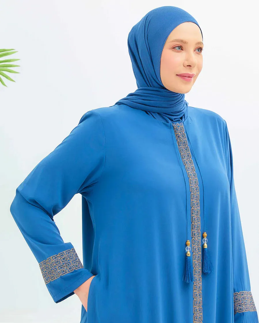 Zeenat Abaya