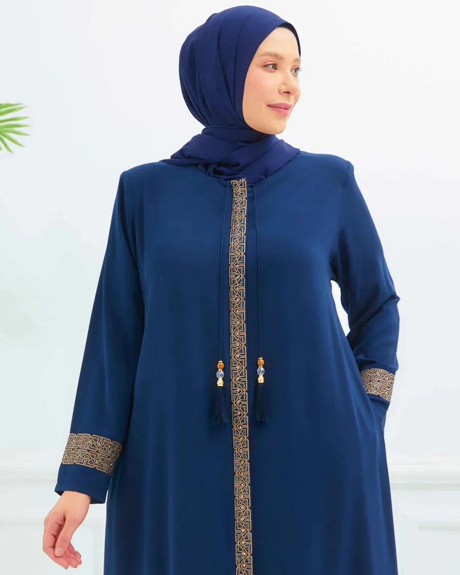 Zeenat Abaya