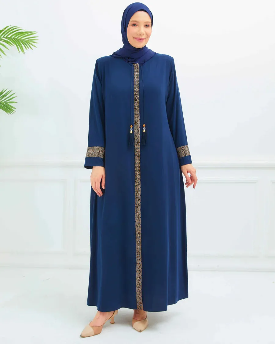 Zeenat Abaya