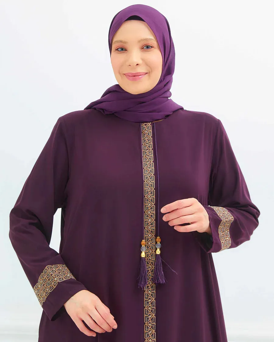 Zeenat Abaya
