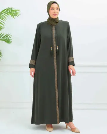 Zeenat Abaya